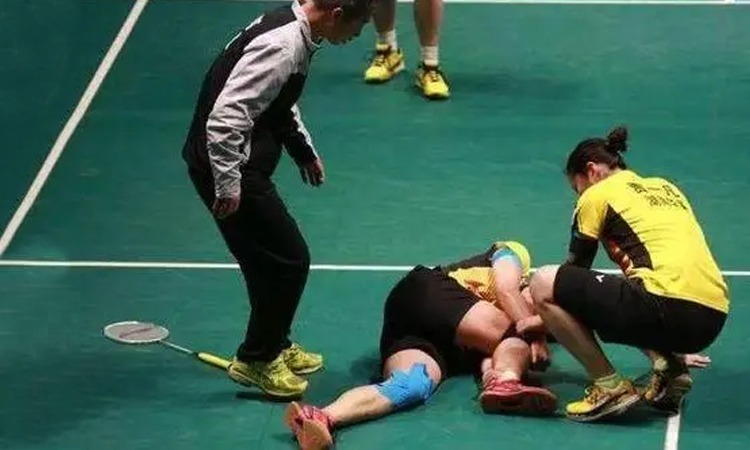 破案了，施罗德想打的湖人球员是谁？