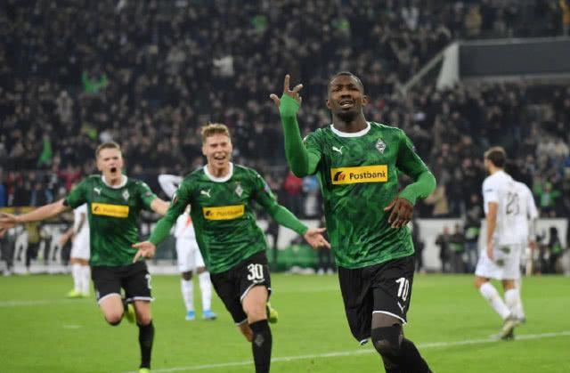 手继李娜时 手继李娜时