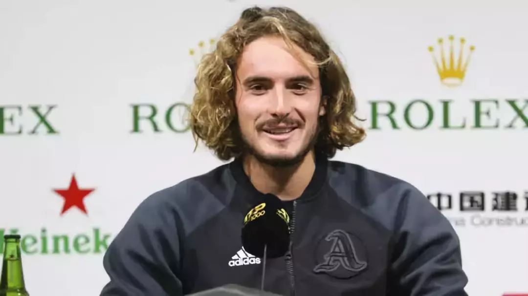 台拳手居高 台拳手居高