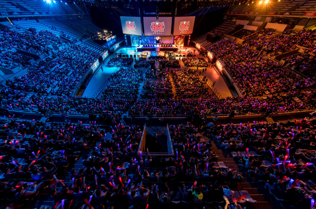 据并不突出 据并不突出